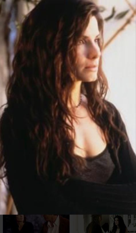 Sally Practical Magic Hair, 90s Sandra Bullock, Mom Faceclaims, Sandra Bullock Makeup, Practical Magic Sandra Bullock, Practical Magic Hair, Dark Ephemera, Sandra Bullock Outfits, Sandra Bullock Practical Magic