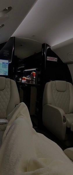 Jet Aesthetic Private, Private Airplane Aesthetic, Interior Private Jet, Private Jet Pics, Private Jet Aesthetic Interior, Black Private Jet Aesthetic, Private Driver Aesthetic, Private Airplane Luxury, Rapper Lifestyle Aesthetic