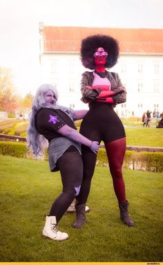 Cosplays Faciles, Easy Cosplay Costumes, Garnet Cosplay, Old Van, Black Cosplayers, Steven Universe Cosplay, Halloween Parejas, Steven Universe Gem, Epic Cosplay