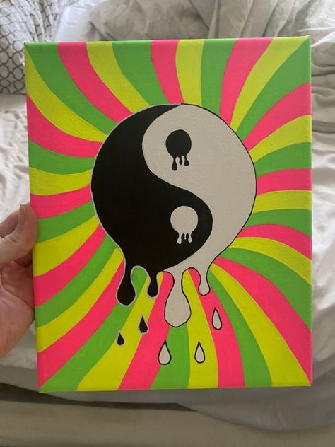 Trippy Yin Yang Painting #drawingideas #sketch #drawingbase #drawingbodyposes #drawing Small Canvas Paintings Easy Trippy, Easy Astrology Painting, Paintings That Look Cool With Led Lights, Tripy Space Art Easy, Drippy Canvas Painting Ideas, Drippy Things To Draw, East Trippy Painting Ideas, Drawing Ideas Drippy, Canvas Painting Ideas Aesthetic Trippy Easy