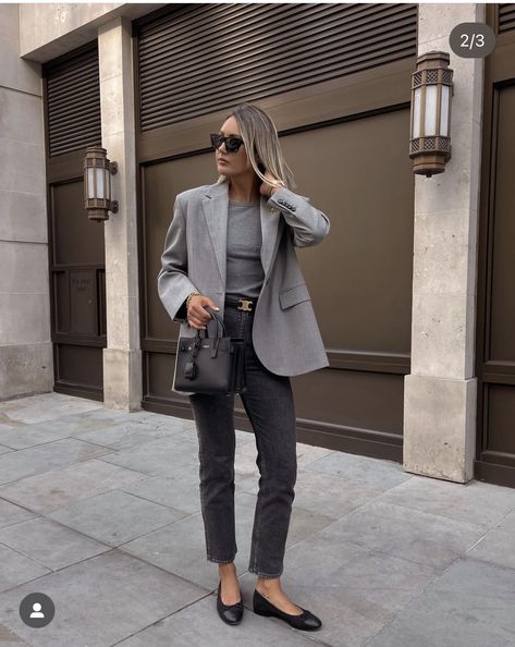 Grey Blazer Outfit Work, Grey Blazer Women, Grey Blazer Outfit, Light Grey Blazer, Scandi Fashion, Jacket Outfit Women, Blazer Outfits For Women, Minimal Outfit, Grey Outfit