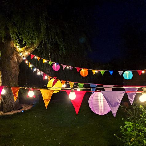 Music Festival Party Decorations, Home Festival Party Ideas, Festival Themed Party Decorations, Festival Party Ideas, Music Festival Birthday Party, Festival Party Decorations, Festival Garden Party, Rave Wedding, Coachella Birthday