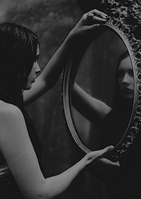 Mirror Photography, Mirror Mirror On The Wall, Ange Demon, Mirror On The Wall, Mirror Reflection, Ap Art, Anatomy Reference, Black And White Portraits, Dark Photography