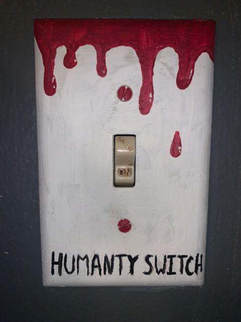 Tvd Decoration Room, Diy Emo Room Decor, Lightswitch Ideas Painting, Horror Bedroom Ideas, Light Switch Covers Diy Paint, Outlet Painting Ideas, Horror Room Ideas, Emo Room Decor, Horror Bedroom