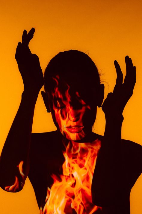 Self Portrait Women, Ring Of Fire Photography, Fire Fashion Editorial, Fire Concept Photography, Fire Inspired Photoshoot, Fire Photography Ideas, Cool Portrait Ideas, Projected Photography, Fire Portrait Photography