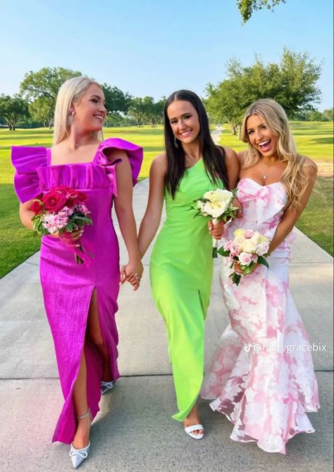 Formal Sorority Dresses, Preppy Prom Dresses Long, Sorority Formal Pictures, Prom Dresses Preppy, Prom Dress Preppy, Sorority Formal Dress Long, Preppy Prom Dress, Preppy Formal Dress, Prom Preppy