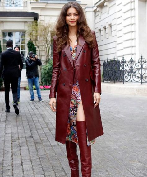 Zendaya Leather Coat.
 	Color: Maroon.
 	Material: High Quality Real Leather.
 	Button Closure.
 	Premium Viscose Lining.
 	30 Days Easy Return Policy.
 	Free worldwide shipping. Zendaya Tommy Hilfiger, Zendaya Street Style, Mode Zendaya, Tommy Hilfiger Collection, Red Leather Coat, Look Kylie Jenner, Zendaya Outfits, Zendaya Style, Burgundy Outfit