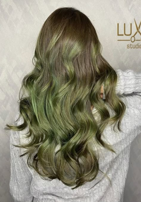 Green Brunette Hair, Light Brown And Green Hair, Mossy Green Hair, Moss Hair Color, Olive Green Hair Color, Light Green Hair Color, Green Balayage Hair, Matcha Green Hair, Witchy Hair Color