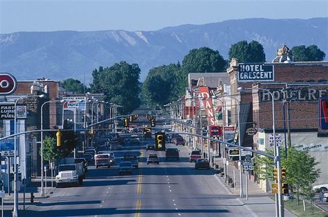 Sheridan Wyoming Area Information Sheridan Wyoming, Wyoming Travel, Dream Vacation Spots, Anglican Church, Main Street Usa, American Cities, Amazing Places, The Landscape, Vacation Spots