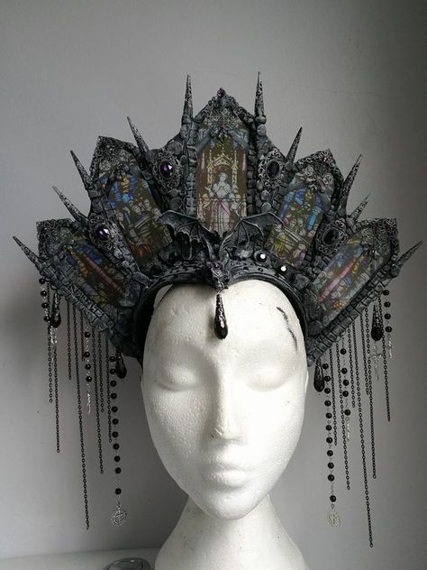 Gothic Crown, Headpiece Diy, Headpiece Jewelry, Hair Adornments, Fantasy Costumes, Gothic Wedding, Fantasy Jewelry, Fantasy Clothing, Fantasy Fashion