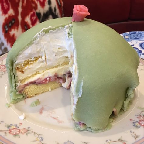 Swedish princess cake. Too much marzipan and cream! Swedish Princess Cake, Princess Cake, Marzipan, Cute Food, Mochi, Too Much, Sweden, Cream, Cake