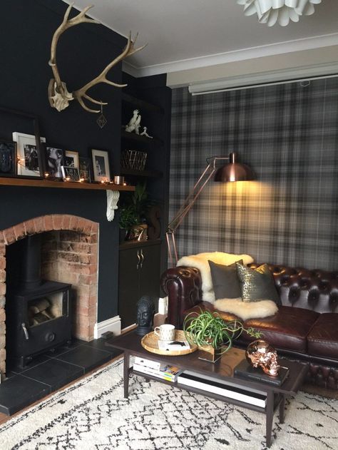 Plaid Accent Wall. Dark colors. Leather couch Wallpaper Living Room Ideas, Tartan Wallpaper, Snug Room, Room Paint Colors, Wallpaper Accent Wall, Dark Interiors, Paint Colors For Living Room, Wallpaper Living Room, Room Wallpaper