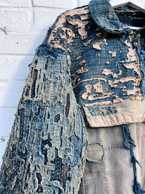 boro anorak Make Do And Mend Upcycling, Denim Fashion Design, Recycle Fashion Ideas, Upcycle Textiles, Recycled Denim Fashion, Patchwork Textiles, Recycled Materials Fashion, Water Textiles, Denim Collage