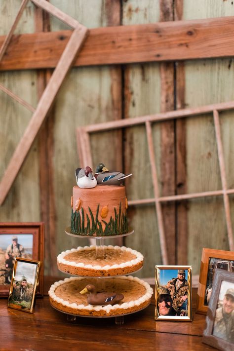 His Cake Wedding Grooms, Outdoor Grooms Cake, Outdoorsman Grooms Cake, Grooms Cake Alternative Ideas, Alternative To Grooms Cake, Grooms Cookie Cake Ideas, Camping Grooms Cake, Small Grooms Cake, Hunting Themed Wedding Decorations