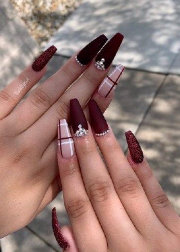 49 Burgundy nails designs for every style - miss mv Best Summer Nails, Nail Design Ideas, Red Plaid, Winter Season, Nail Design, Summer Nails, Nail Designs, Nail Art, Nails