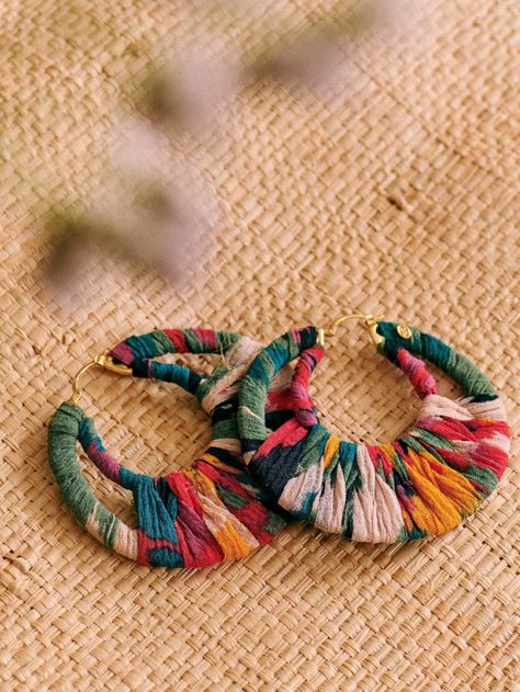 Diy Fabric Jewellery, Fabric Earrings, Fiber Jewelry, Handmade Fashion Jewelry, Textile Jewelry, Embroidery Jewelry, Handmade Jewelry Diy, Bijoux Diy, Fabric Jewelry