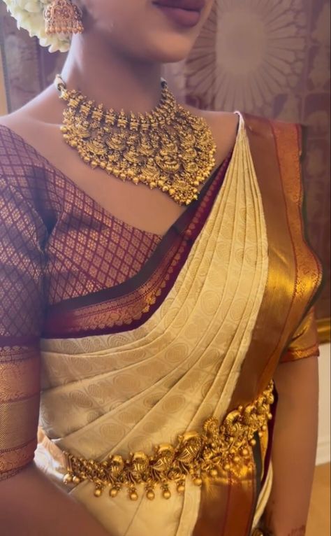 Tamil Engagement Look, Tamil Bridal Saree, Tamil Bride Traditional, Tamil Wedding Aesthetic, South Indian Clothes, South Indian Wedding Aesthetic, Tamil Wedding Saree, Tamil Christian Wedding, Bridal Kanjeevaram Saree