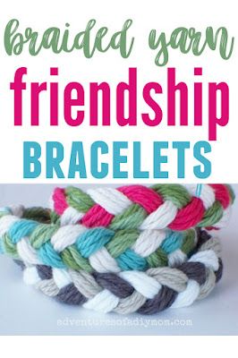 How to make braided friendship bracelets with yarn. Friendship Bracelets With Yarn, Bracelets With Yarn, Yarn Friendship Bracelets, Braided Yarn, Braided Friendship Bracelets, Diy Mom, Friendship Bracelets Easy, Yarn Braids, Braided Bracelet Diy