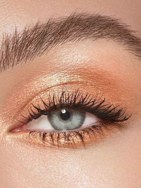 Essence Aesthetic, Eyes To Mesmerise, Champagne Gold Wedding, Summer Eye Makeup, Summer Eyes, Pictures To Recreate, Eyeshadow For Blue Eyes, Magical Makeup, Prom Dress Ideas