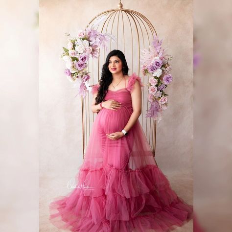 Beautiful Dusky pink gown in our mom's wardrobe collection. Vaishali Harip photography is based in Bavdhan #Pune. Book your slot on 9112970708 #maternityphotoshoot #maternityphotography #maternityphotoshootpune #babyphotoshoot #newbornphotoshoot #toddlersofinstagram #familyphotoshoot #newbornphotographerpune #creativephotoshoot #punephotographer #maternityphotographerpune #babyphotography #maternitygowns #trending #instareels #newbornphotography #maternityfashion #punematernityphotographe... Maternity Gowns Indian, Baby Shower Outfit For Mom, Baby Shower Gender Reveal Cake, Maternity Gown Photography, Baby Shower Gown, Pregnancy Belly Photos, Pregnancy Photos Couples, Belly Photos, Pregnancy Belly