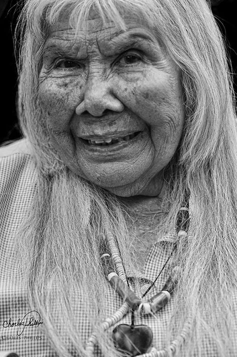 " Yosemite Basket Maker " Julia Parker At last Nights Yosemite Bear Dance in Yosemite National Park https://www.facebook.com/charles.phillips.7503 Windsor Castle, Yosemite National, Yosemite National Park, At Last, National Museum, Natural History, National Park, National Parks, Fan