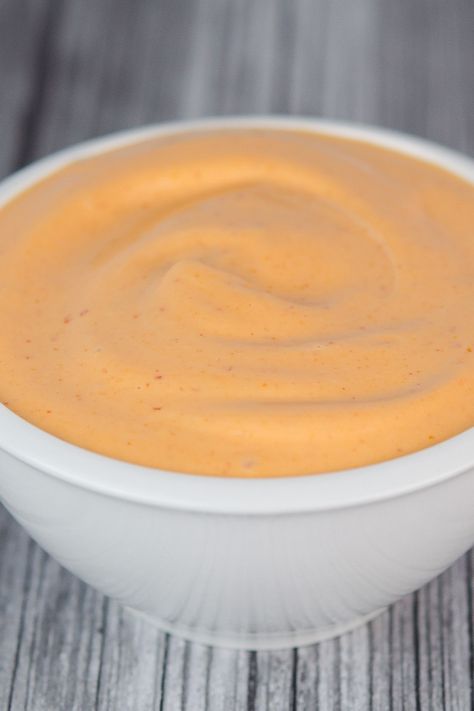 Elevate your favorite dishes with this creamy and zesty Japanese Spicy Mayo! 🌶️✨ Perfect for sushi, sandwiches, and even as a dip for fries, this easy-to-make sauce adds a kick of flavor that's simply irresistible. Head over to Tooch’s Kitchen for the full recipe and tips on how to make this versatile condiment at home. Don’t miss out—save this pin and try it today! 🍣🥪 #JapaneseSpicyMayo #HomemadeSauce #Sushi #FoodieFavorites #RecipePin #ToochsKitchen Japanese Spicy Mayo, Dip For Fries, Simple Butternut Squash Soup, Spicy Mayo Recipe, Bbq Beef Short Ribs, Sushi Bake, Crispy Smashed Potatoes, Mayo Sauce, Hot Chili Sauce