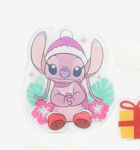 Stitch And Angel Christmas, Angel Stitch, Disney Merry Christmas, Easy Christmas Drawings, Lilo And Stitch Characters, Christmas Wallpaper Iphone Cute, Christmas Stitch, Stitch Character, Whatsapp Wallpaper Cute