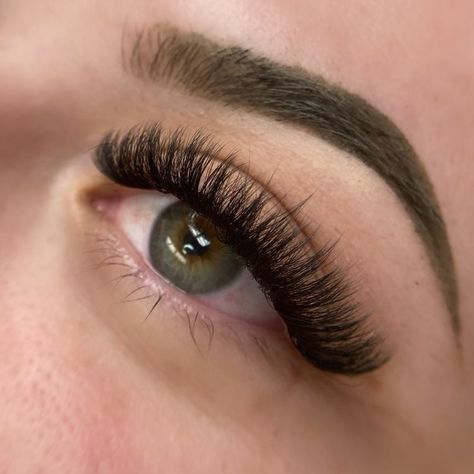 Wedding Lashes, Volume Russe, Natural Fake Eyelashes, Full Eyelashes, Best Lash Extensions, Bentuk Alis, Lashes Fake Eyelashes, Russian Lashes, Lash Extensions Makeup