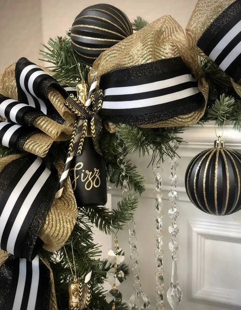 Black White And Tan Christmas Decor, White Gold Black Christmas Decor, Black Christmas Living Room Decor, Black Champagne Christmas Tree, Black And Gold Christmas Mantle, Black And Neutral Christmas Decor, Black Gold And White Christmas Decor, White Black And Gold Christmas Tree, Black White Gold Christmas Decor