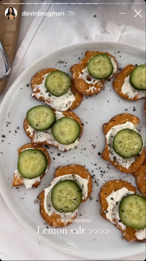 Cucumber Snack, Cucumber Snacks, Pretzel Thins, Easy Healthy Snack, Lemon Salt, Healthy Snacks Easy, Yummy Eats, Lunch Snacks, Avocado Egg