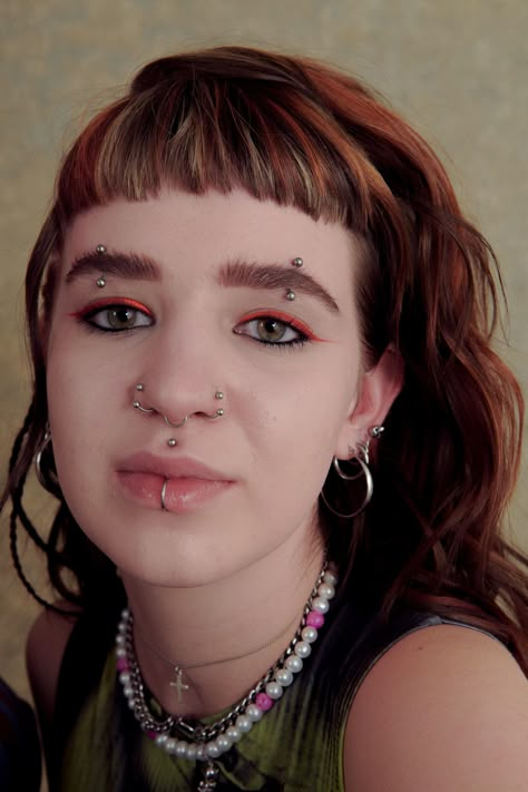 Unusual Face Piercings, Double Vertical Eyebrow Piercing, Symmetrical Facial Piercings, Dainty Facial Piercings, Unique Face Piercings, Paired Eyebrow Piercing, Stacked Nose Piercing, Middle Eyebrow Piercing, Facial Piercings For Women