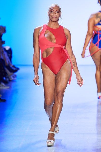 Chromat Spring 2020 Ready-to-Wear Collection - Vogue Anatomy Photography, Chunky Heel Booties, Best Swimsuits, Fashion Sketch, Healthy Glowing Skin, Beachwear Fashion, Anatomy, Bathing Suits, Fashion Show