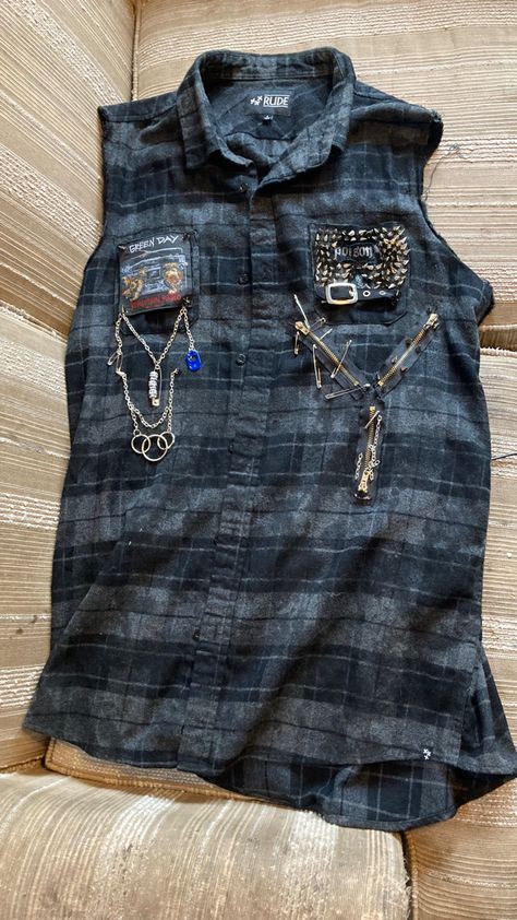 flannel from hot topic, stuff added by me. will probably be updated. Satyr Bard, Flannel Vest, Normal Clothes, Hot Topic, Diy Clothes, Tattoo Designs, Wardrobe, Pants, How To Wear