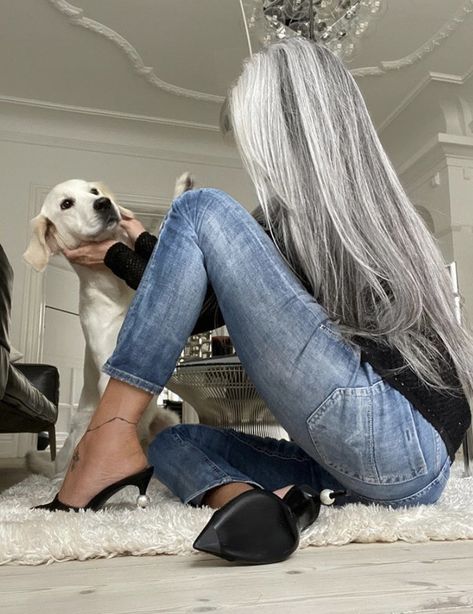 Annika Von Holdt, Silver Haired Beauties, Grey Hair Transformation, Going Grey, Gorgeous Gray Hair, Grey Hair Inspiration, Beautiful Gray Hair, Silver Grey Hair, Natural Gray Hair