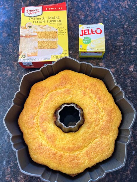 This Lemon Bundt Cake From Duncan Hines Cake Mix is an easy snack or dessert that's full of lemon flavor. Serve plain or top with frosting or powdered sugar. It's a great recipe for hosting! Duncan Hines Lemon Bundt Cake, Duncan Hines Keto Cake Mix Recipes, Box Cake Hacks, Bundt Cake Mix, Mexican Hot Chocolate Recipe, Lemon Cake Mix Recipe, Duncan Hines Cake, Pies Dessert, Bundt Recipes