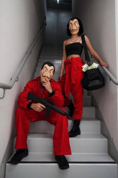 30 Halloween Funny Couple Costumes That You Need To Try Men And Women Halloween Costumes, Quick Halloween Couple Costumes, Lowkey Couples Costumes, Evil Couple Costumes, Good Couple Costumes, Creative Couple Costumes For Halloween, Couples Outfits Halloween, Bank Robber Costume Couples, Scary Costumes For Couples