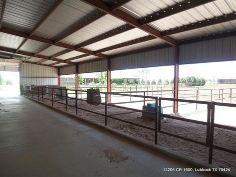 Show Cattle Barn, Horse Stables Design, Horse Pens, Livestock Barn, Barn Layout, Cattle Barn, Horse Barn Ideas Stables, Barn Stalls, Horse Barn Designs