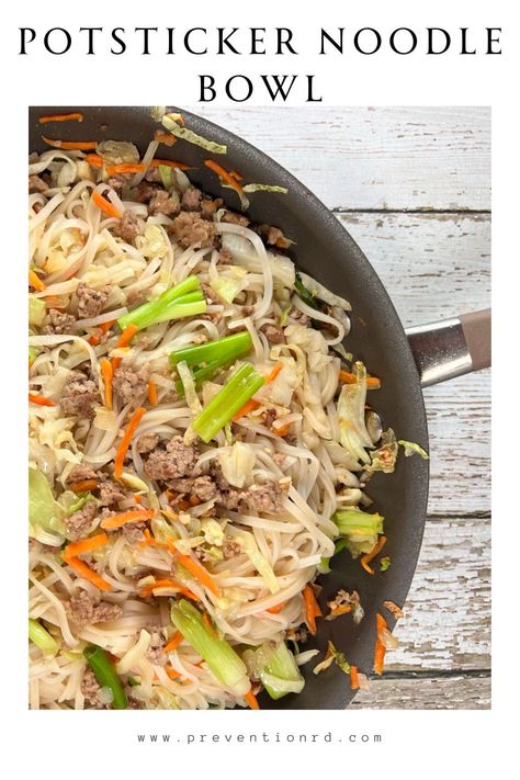 Noodle Bowls Recipes, Health Women, Mediterranean Meals, Wellness Selfcare, Asian Noodles, Noodle Bowl, Perfect Pasta, Noodle Bowls, Gluten Free Chicken