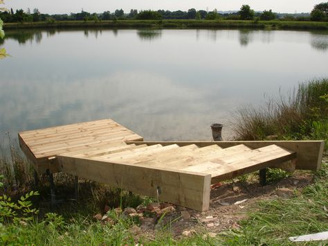 Floating Dock Plans, Diy Dock, Building A Dock, Fishing Platform, Small Dock, Dock Ideas, Farm Pond, Lake Ideas, Natural Swimming Ponds