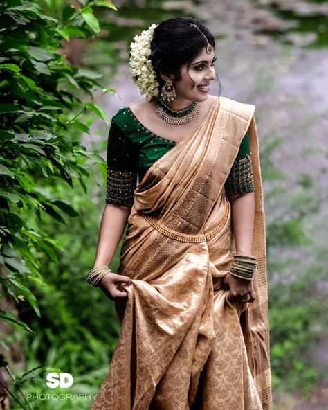 Blouse Designs Latest For Marriage, Kerala Engagement Dress, Kerala Wedding Saree, South Indian Wedding Saree, South Indian Bride Saree, Kerala Wedding, Bridal Sarees South Indian, Half Saree Lehenga, Indian Bridal Sarees