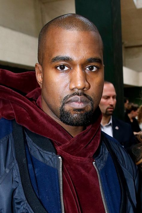 Kanye West always keeps his hair induction-cut short and precisely groomed—a good move. Shaved Head Styles, Induction Cut, Shave Your Head, Buzz Cut For Men, Military Haircut, Buzz Cut Hairstyles, Celebrity Haircuts, Shaving Your Head, Buzz Cuts