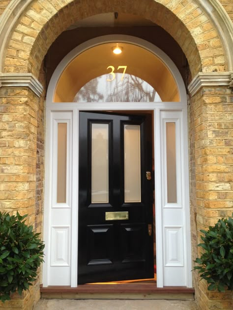 Large Victorian front door  in south London Front Door Frame, Front Door Hallway, Victorian Front Door, Arched Front Door, Victorian Front Doors, Door Hallway, Front Door Steps, Oval Glass Front Door, Garage Door Styles