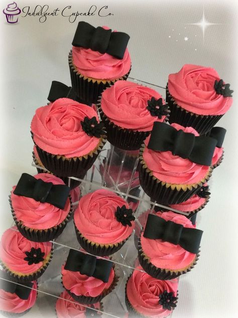 Pink And Black Cupcakes, Black Cupcakes, Hen Do, Holiday Cooking, Pink And Black, Hen, Cooking And Baking, Pink Black, Cake Decorating