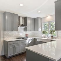 Kitchen colours - white cupboards, black surface or grey cupboards and light surface | Mumsnet Kitchen Ikea, Kitchen Hack, Gray And White Kitchen, Farmhouse Kitchen Remodel, White Kitchen Remodeling, Gray Cabinets, Farmhouse Kitchen Cabinets, Timeless Kitchen, Kitchen Cabinets Decor