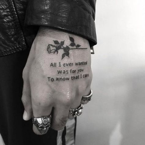 Meaningful Tattoos For Men, Herren Hand Tattoos, Tattoo Writing, Emo Tattoos, Rose Hand Tattoo, Grunge Tattoo, Tattoo Trend, Inspiration Tattoos, Disney Tattoo