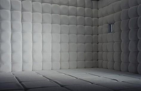 The padded cell in the Museum of Mental Health in Wakefield looks strangely alluring... Anime Hospital, Mental Asylum, Mental Institution, Episode Interactive Backgrounds, Insane Asylum, Episode Backgrounds, Psychiatric Hospital, Padded Wall, New York School