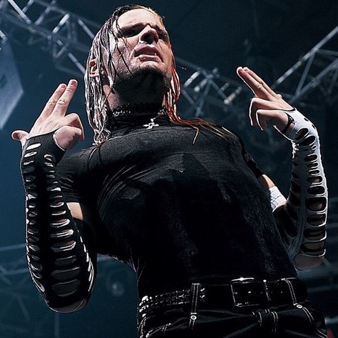 Jeff Hardy Jeff Hardy, History Photos, Wwe, A Man, Tumblr, History, Music, Black