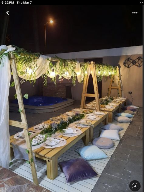 Backyard Tent Party, Cottagecore Birthday Party, Picnic Setup Ideas, Picnic Party Decorations, Backyard Birthday Parties, Backyard Birthday, Picnic Inspiration, Picnic Decorations, Garden Picnic