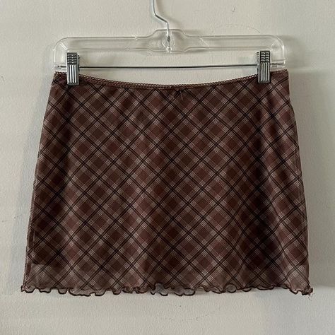 brown plaid mesh mini skirt from h&m. has bow... - Depop Brown Mini Skirt Outfit, Mesh Mini Skirt, Checked Skirt, Brown Mini Skirt, Plaid Brown, Mini Skirt Outfit, Checkered Skirt, 2024 Christmas, Miniskirt Outfits