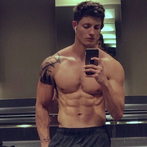 Matt Rife, Attractive Guys, Shirtless Men, Attractive People, White Boys, Cute Celebrities, Good Looking Men, Celebrity Crush, Oklahoma